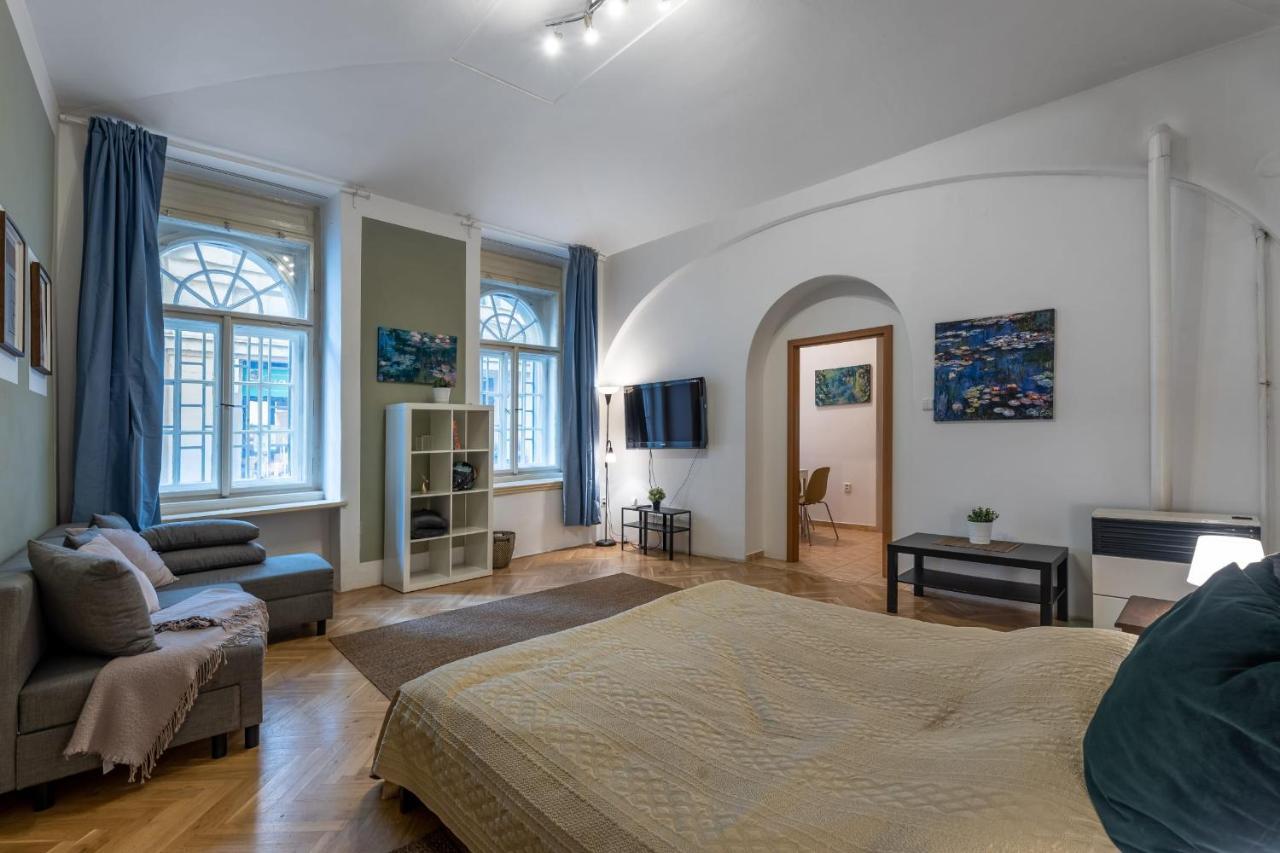 Spacious 3 Bedroom Apartment In The Heart Of Praga Zewnętrze zdjęcie