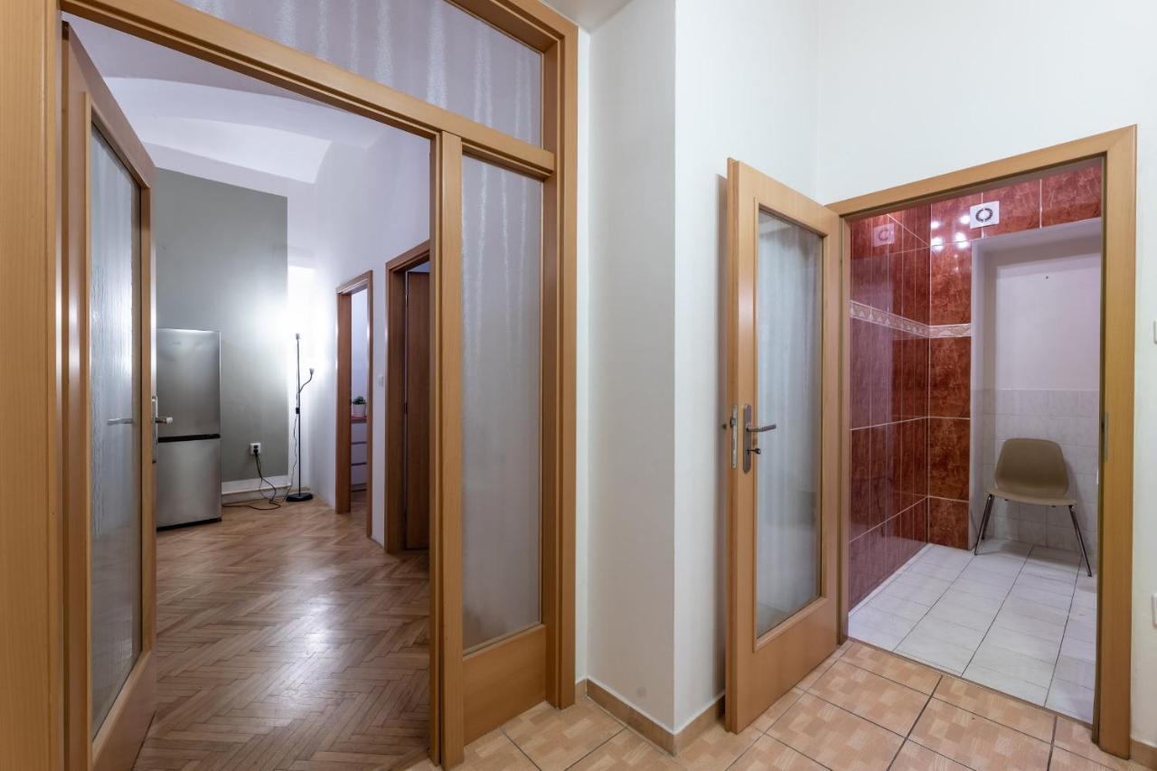 Spacious 3 Bedroom Apartment In The Heart Of Praga Zewnętrze zdjęcie