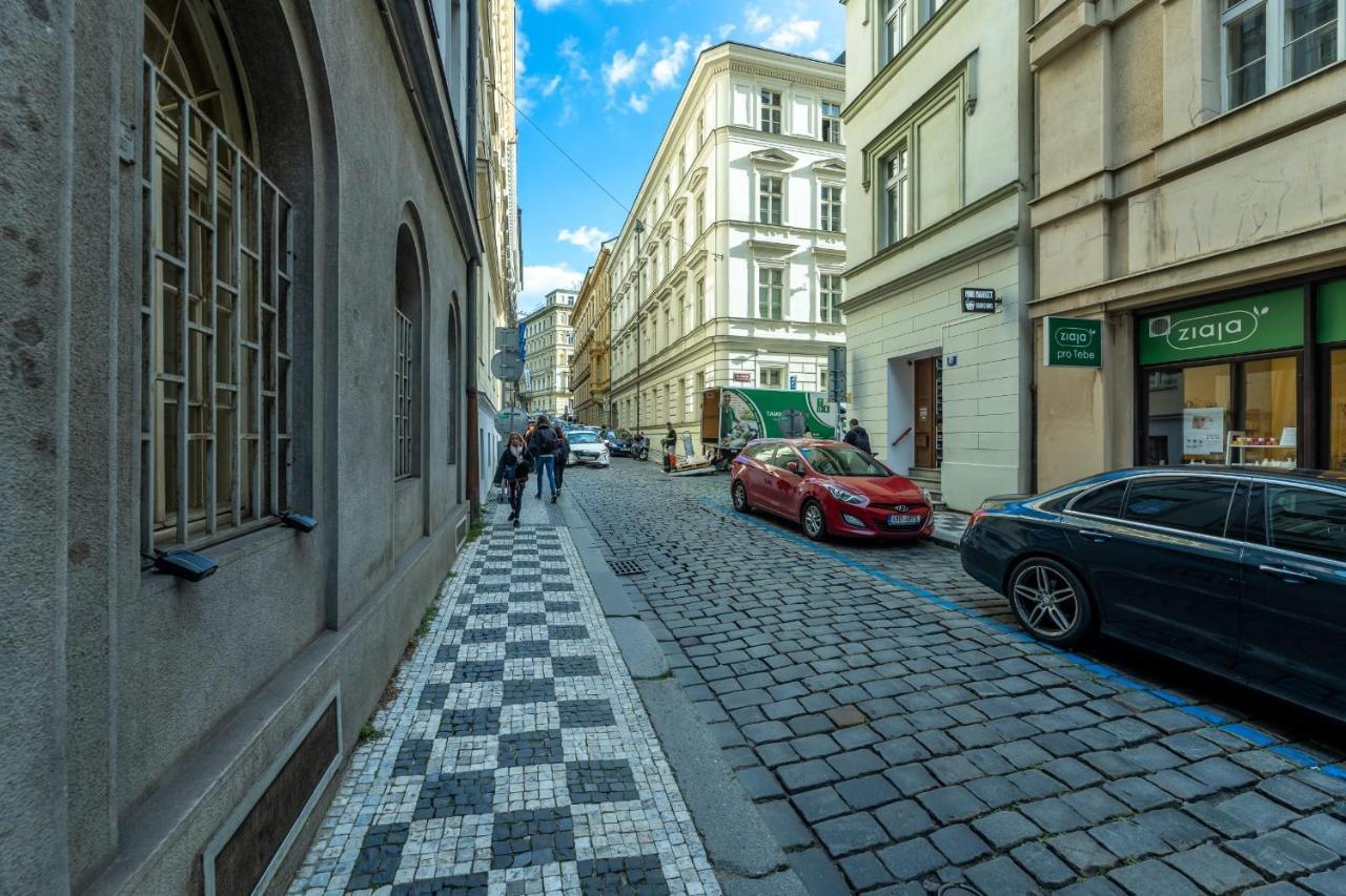 Spacious 3 Bedroom Apartment In The Heart Of Praga Zewnętrze zdjęcie